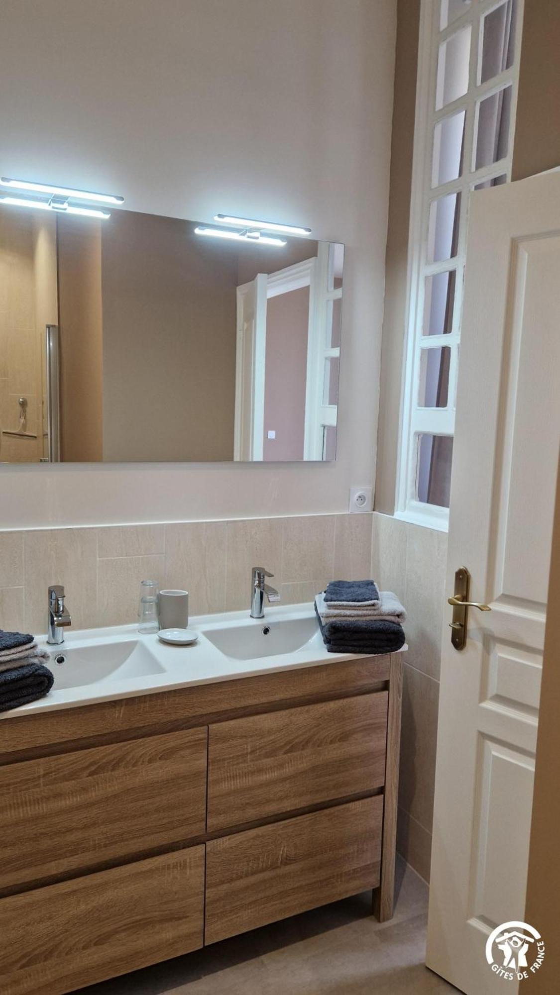 Aux Roses De Cedres Chambre Savane Salvagnac Dış mekan fotoğraf