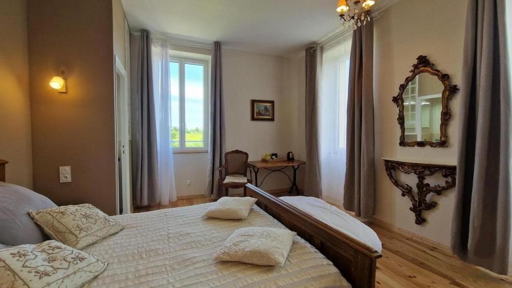 Aux Roses De Cedres Chambre Savane Salvagnac Dış mekan fotoğraf
